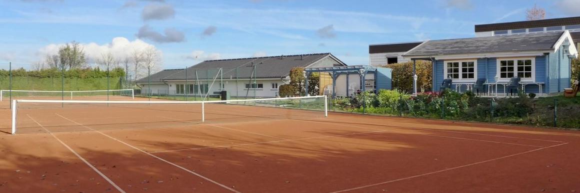 Mit einem Klick auf das Bild öffnet sich die Website der Tennisabteilung.